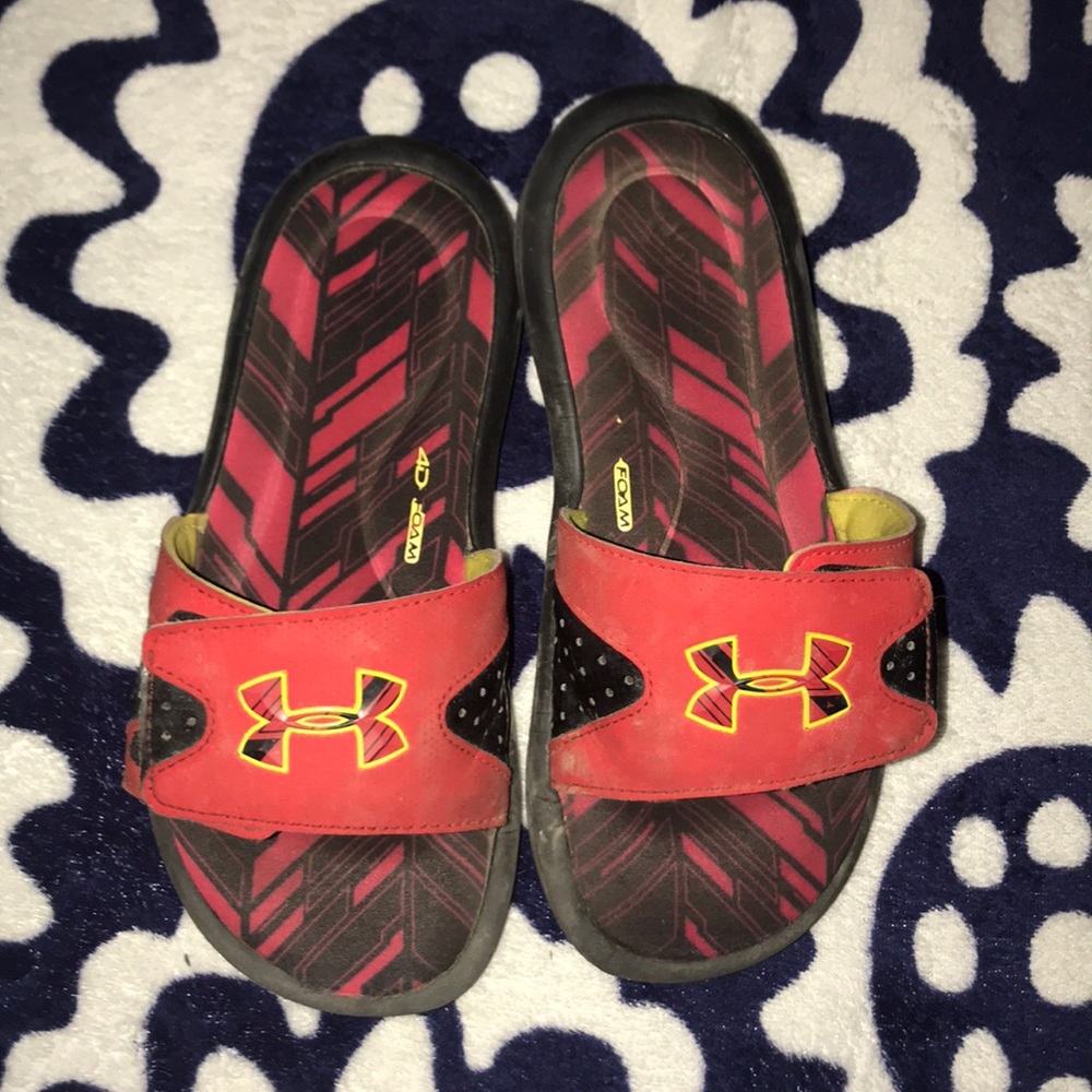 Under Armour 4D foam flip flops